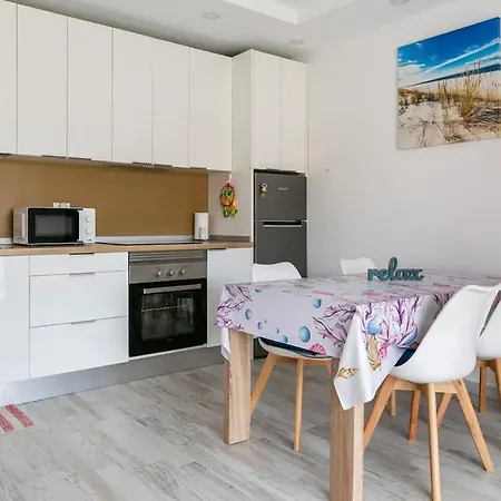 Apartment Luxury Flat, Few Minutes From Fanabe Beach!